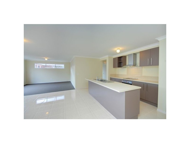 6 Romilly Close, Delacombe VIC 3356