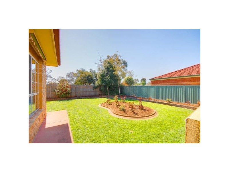 16 Jack Court, Alfredton VIC 3350