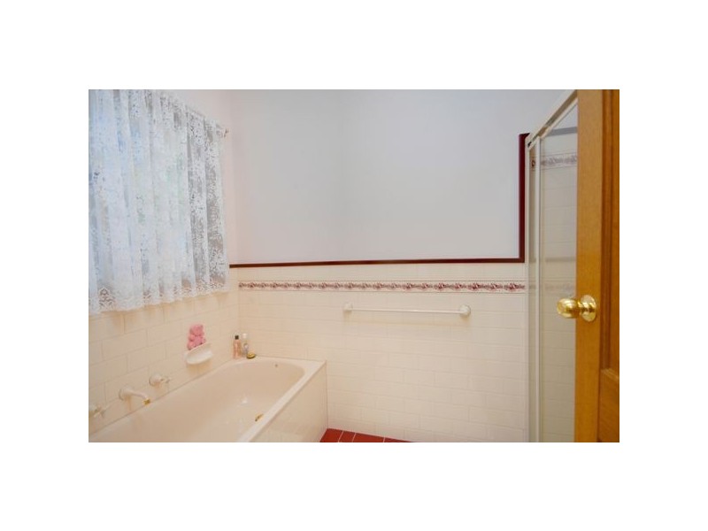 16 Jack Court, Alfredton VIC 3350