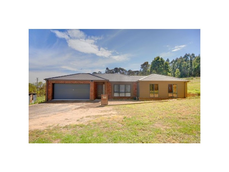 2 Lees Street, Creswick VIC 3363