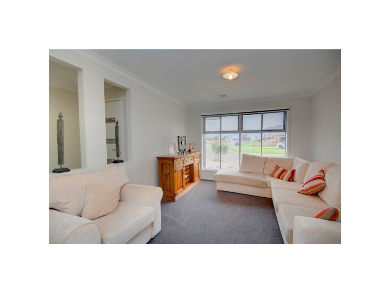 32 Clovedale Avenue, Alfredton VIC 3350