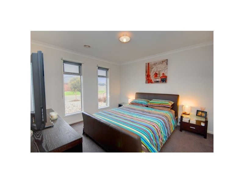 32 Clovedale Avenue, Alfredton VIC 3350
