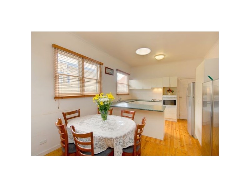 8 College Street, Wendouree VIC 3355