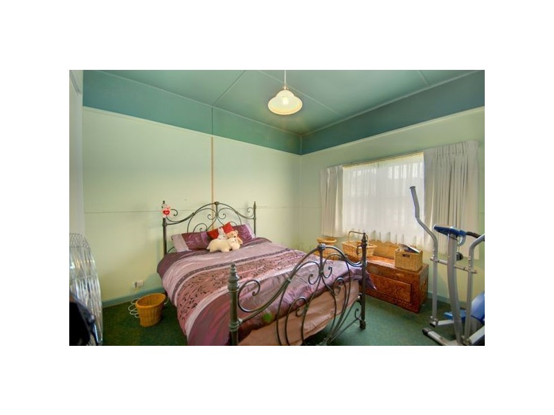 8 College Street, Wendouree VIC 3355