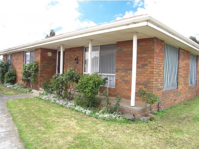 244 Learmonth Road, Wendouree VIC 3355