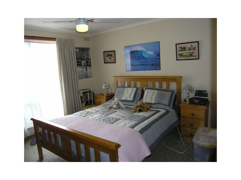 244 Learmonth Road, Wendouree VIC 3355