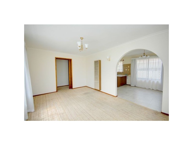 242 Learmonth Road, Wendouree VIC 3355