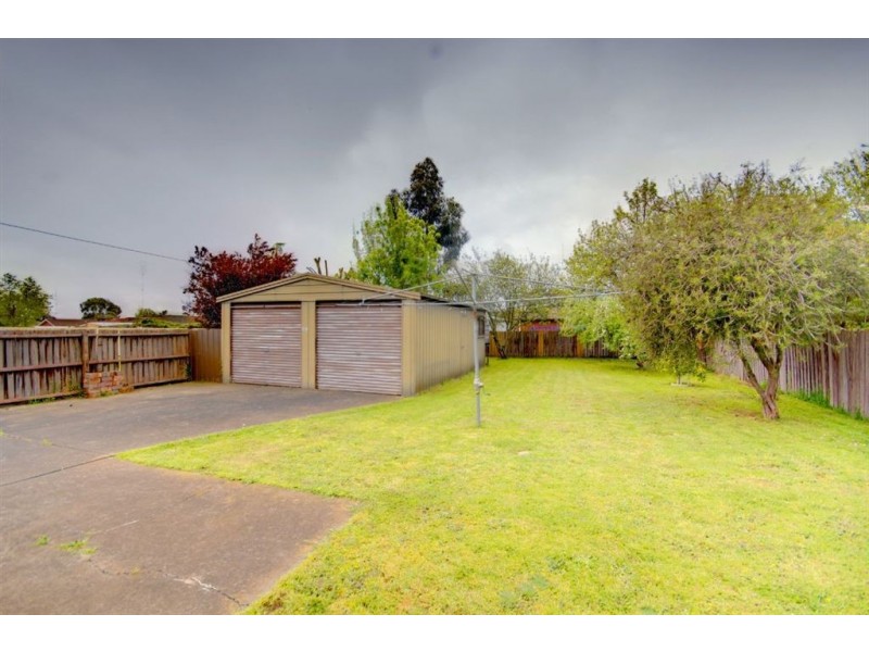 242 Learmonth Road, Wendouree VIC 3355