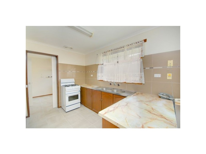 242 Learmonth Road, Wendouree VIC 3355