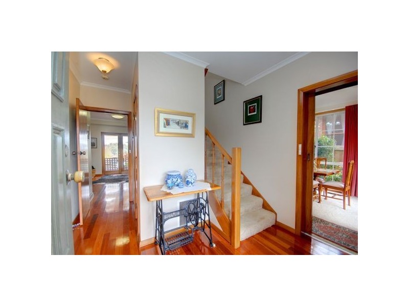 8 Fernbanks Court, Ballarat VIC 3350