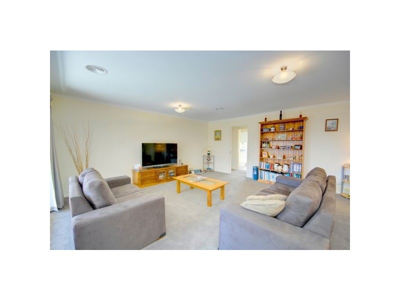 32 Grand Junction Drive, Miners Rest VIC 3352