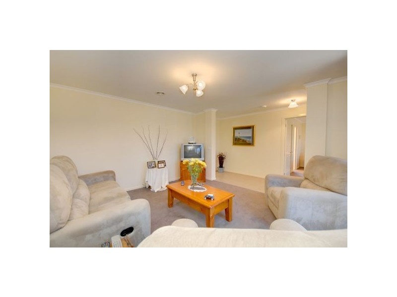 32 Grand Junction Drive, Miners Rest VIC 3352