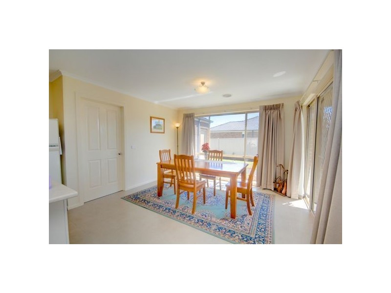 32 Grand Junction Drive, Miners Rest VIC 3352