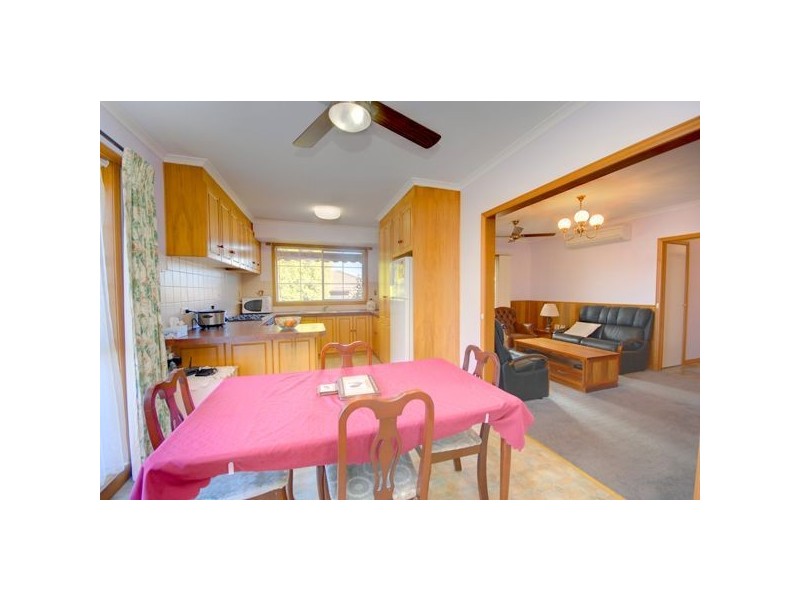 30 Rozel Avenue, Wendouree VIC 3355