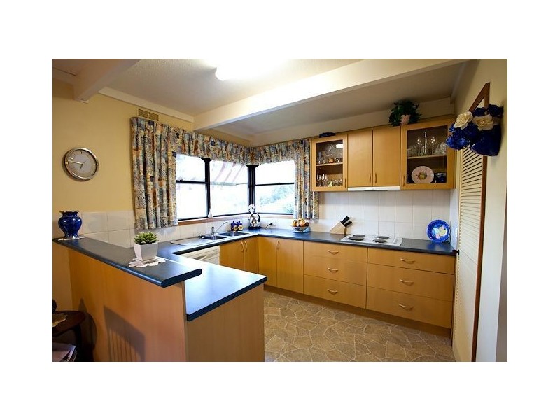 208 Shire Avenue, Mount Helen VIC 3350