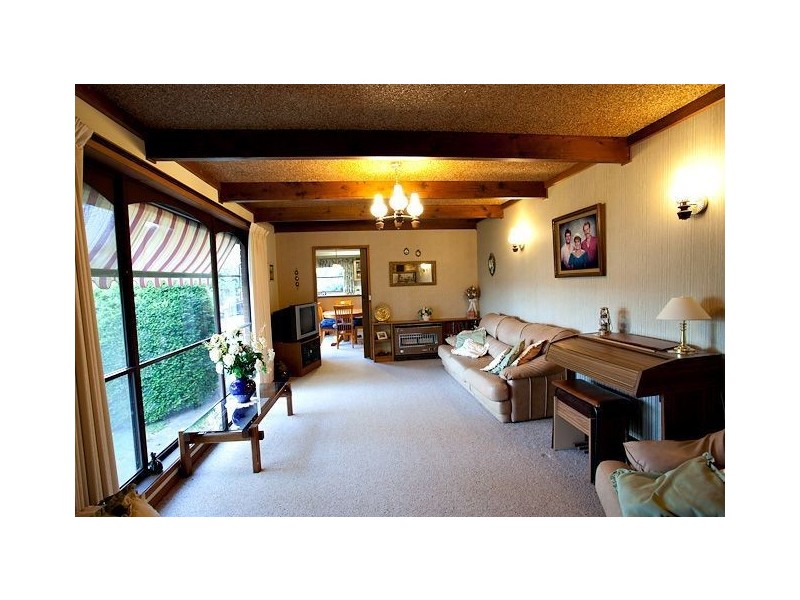 208 Shire Avenue, Mount Helen VIC 3350