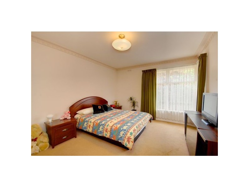 12 Pevensey Street, Wendouree VIC 3355