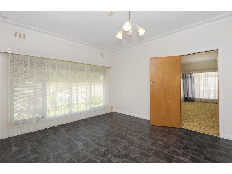 5 Hawthorne Grove, Wendouree VIC 3355