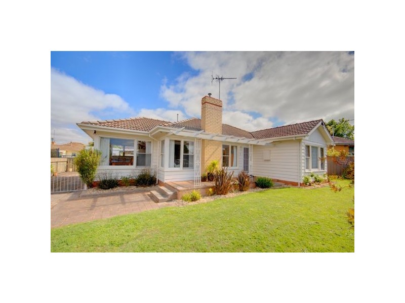 5 Leonard Street, Wendouree VIC 3355