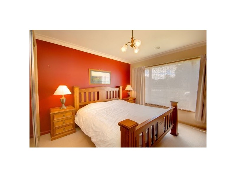 5 Leonard Street, Wendouree VIC 3355