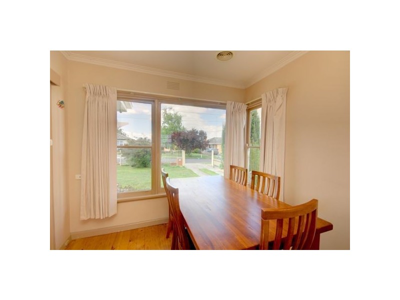 5 Leonard Street, Wendouree VIC 3355