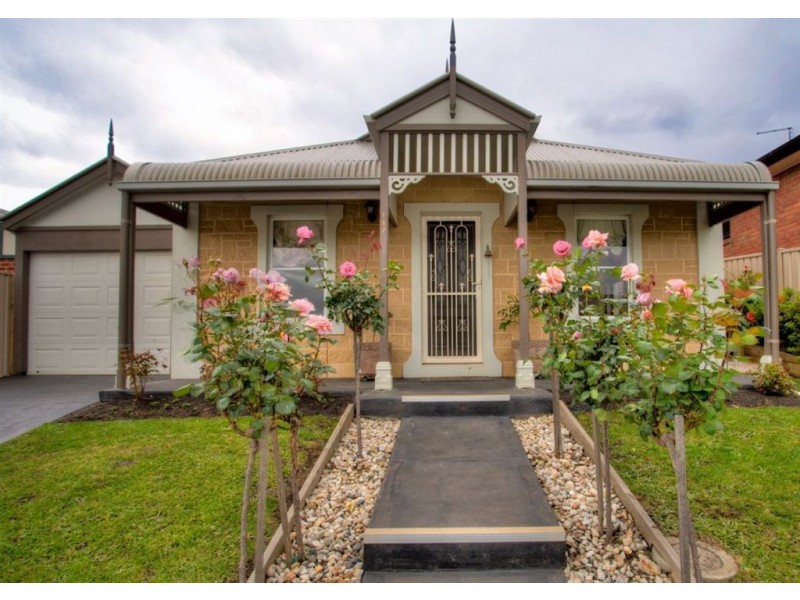 117 Canadian Lakes Boulevard, Ballarat VIC 3350