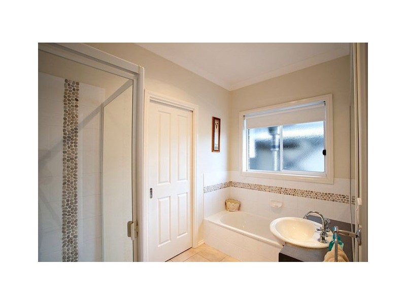 117 Canadian Lakes Boulevard, Ballarat VIC 3350