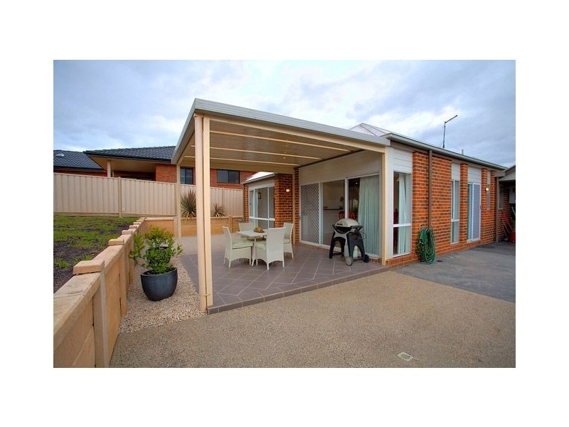 117 Canadian Lakes Boulevard, Ballarat VIC 3350