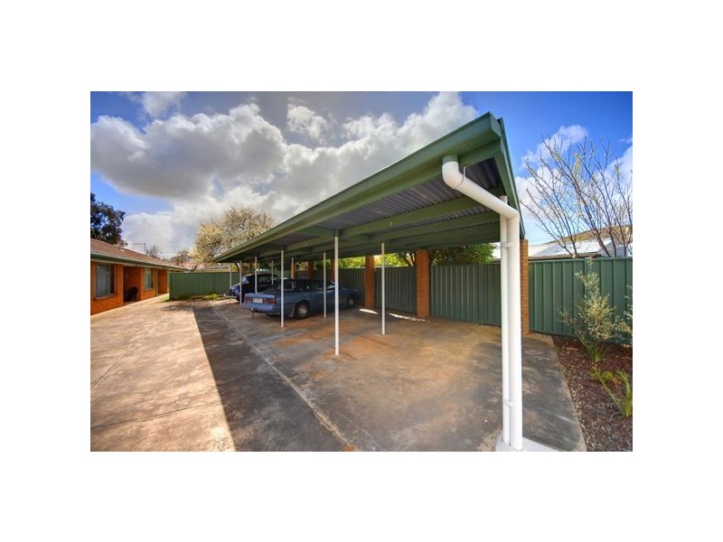 2/2 Evelyn Street, Wendouree VIC 3355