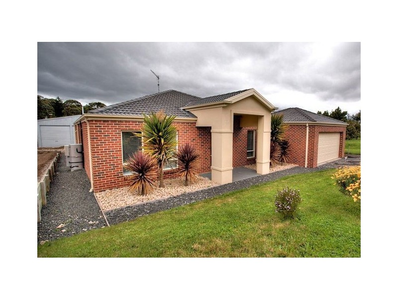 24 Henlin Park Road, Smythesdale VIC 3351