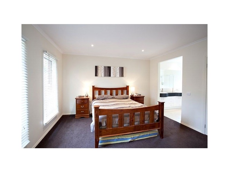 24 Henlin Park Road, Smythesdale VIC 3351