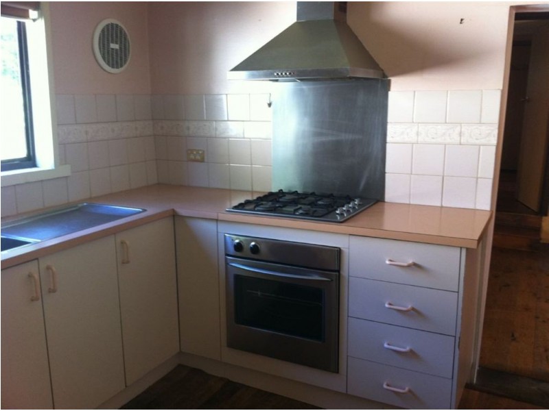 15 Melbourne Road, Brown Hill VIC 3350