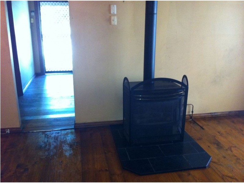 15 Melbourne Road, Brown Hill VIC 3350