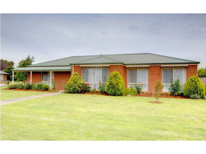 23 Douglas Close, Miners Rest VIC 3352