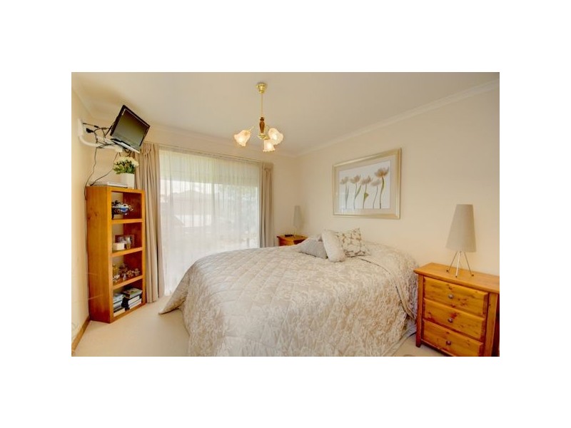 23 Douglas Close, Miners Rest VIC 3352