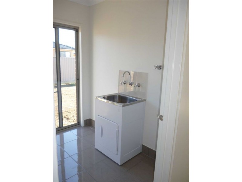 37 Cuzens Road, Alfredton VIC 3350