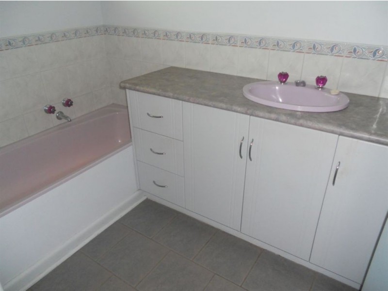 a/341 Humffray Street North, Ballarat VIC 3350