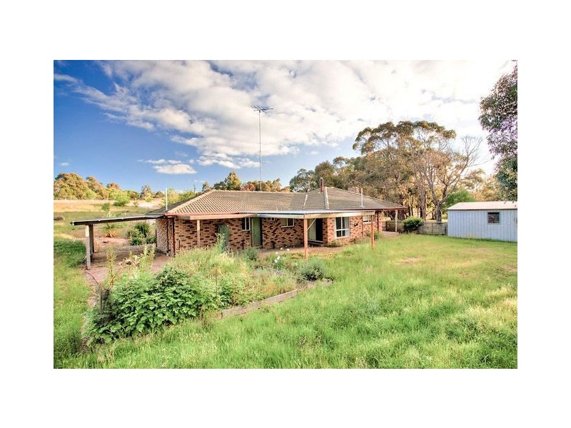 40 Wyuna Crescent, Smythes Creek VIC 3351