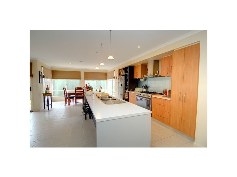 10 Coventry Street, Miners Rest VIC 3352