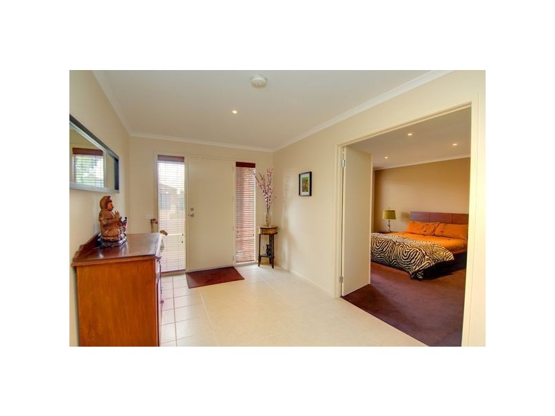 10 Coventry Street, Miners Rest VIC 3352