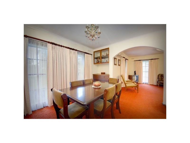 100 Whitelaw Avenue, Delacombe VIC 3356