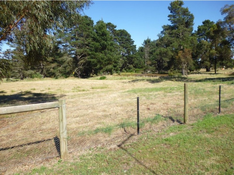 785 Bells Road, Haddon VIC 3351