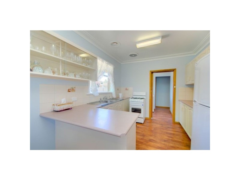 24 Vale Street, Sebastopol VIC 3356