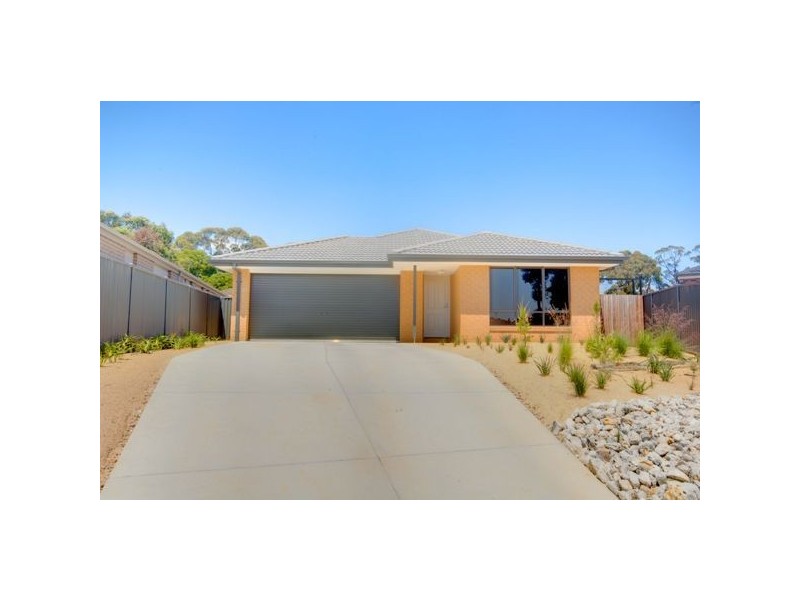 6 Avenwood Close, Ballarat VIC 3350