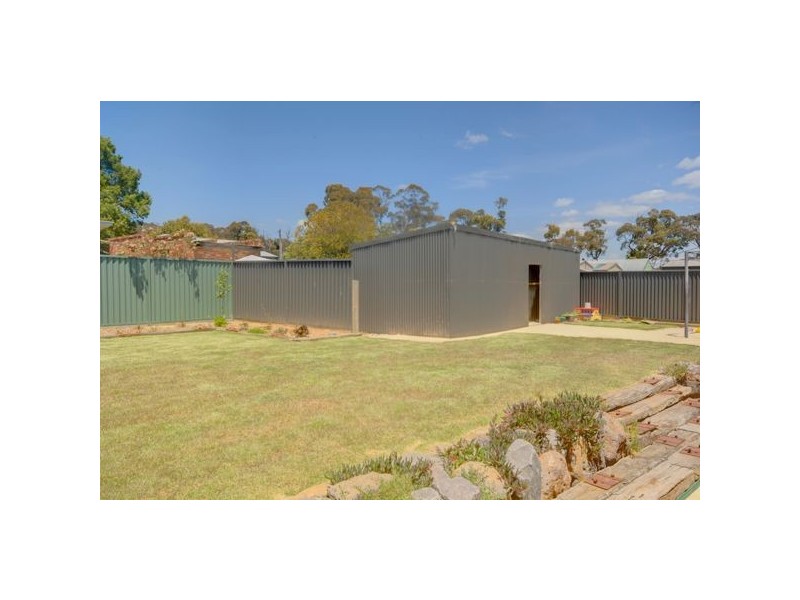 6 Avenwood Close, Ballarat VIC 3350
