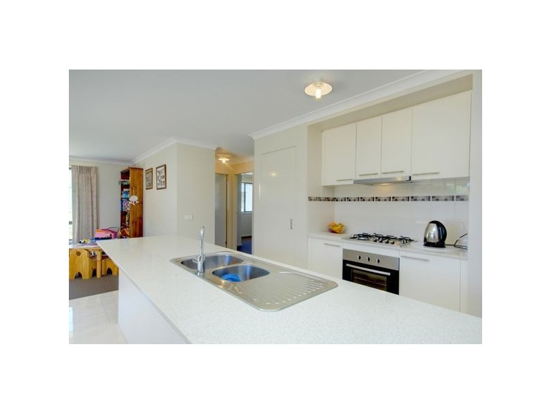 6 Avenwood Close, Ballarat VIC 3350