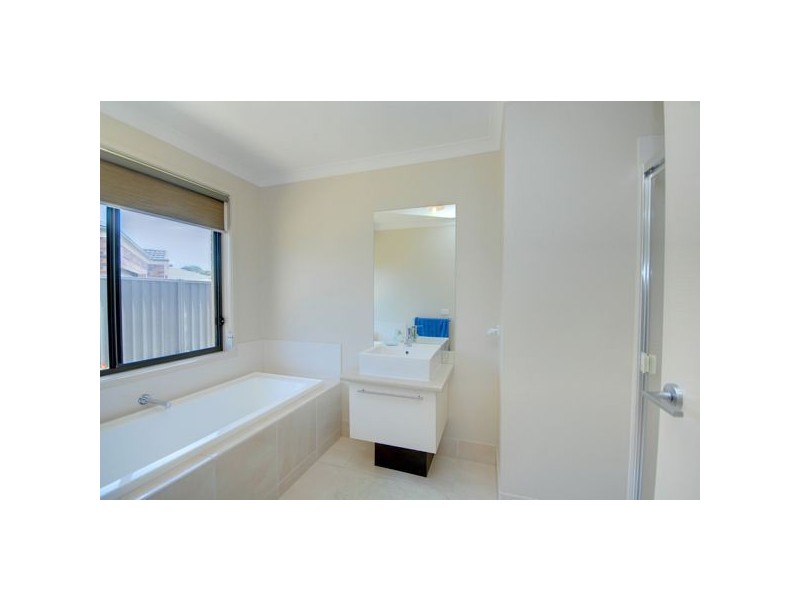 6 Avenwood Close, Ballarat VIC 3350