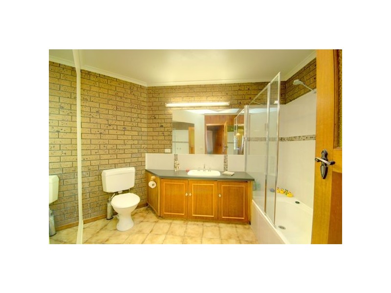 32 Pindari Drive, Ballarat VIC 3350