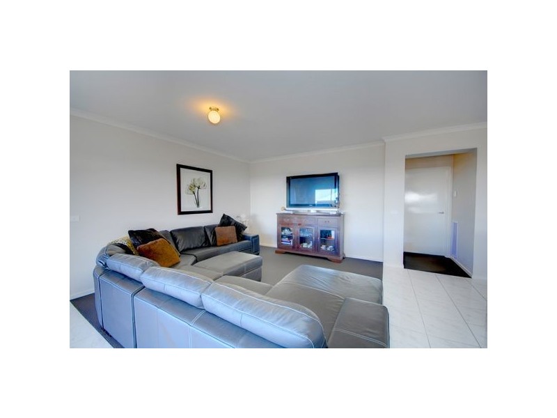 4 Maxwell Street, Cardigan Village VIC 3352