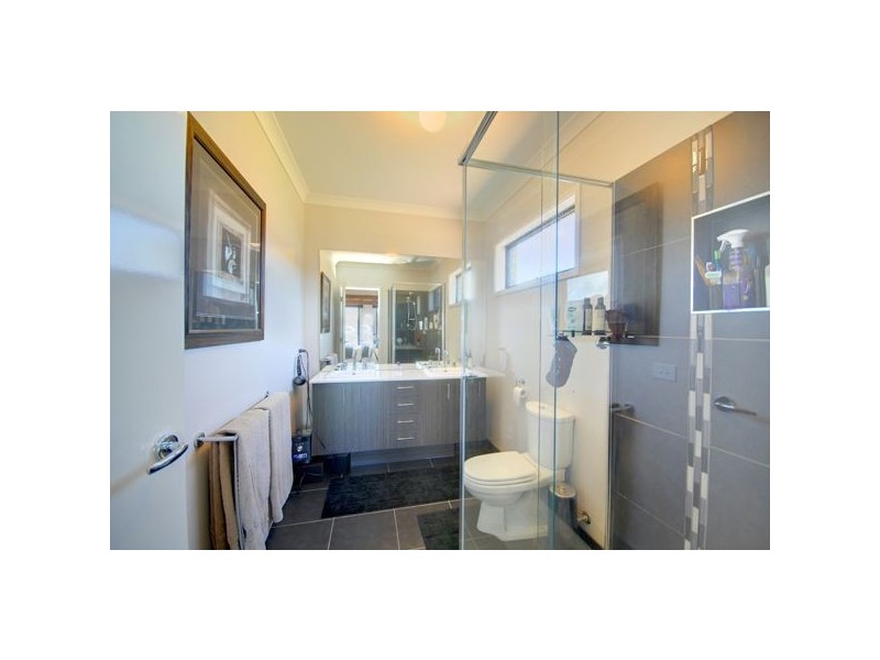 4 Maxwell Street, Cardigan Village VIC 3352